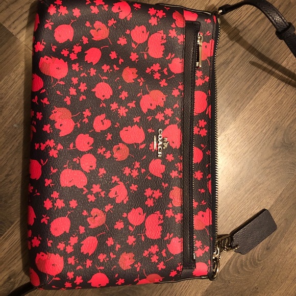 Coach Handbags - Cross-body Coach Purse